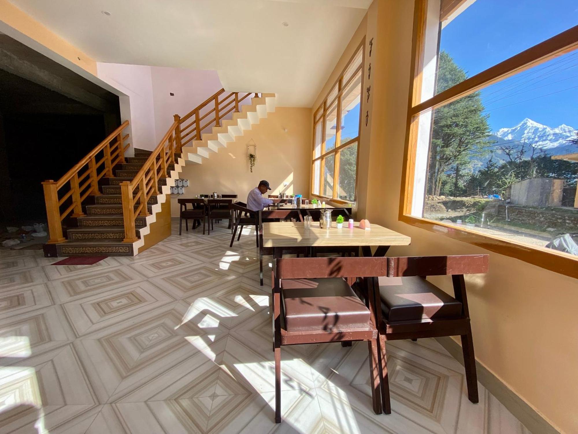 Hotel Mansarovar Inn Munsyari Dış mekan fotoğraf