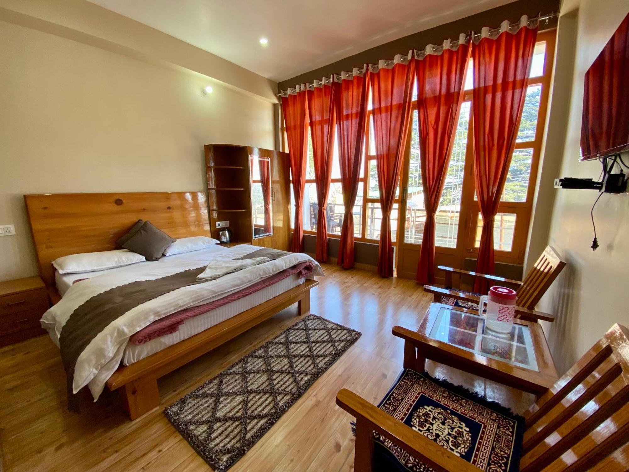 Hotel Mansarovar Inn Munsyari Dış mekan fotoğraf